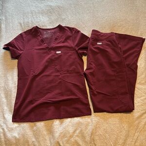 Figs Burgundy Scrub Set